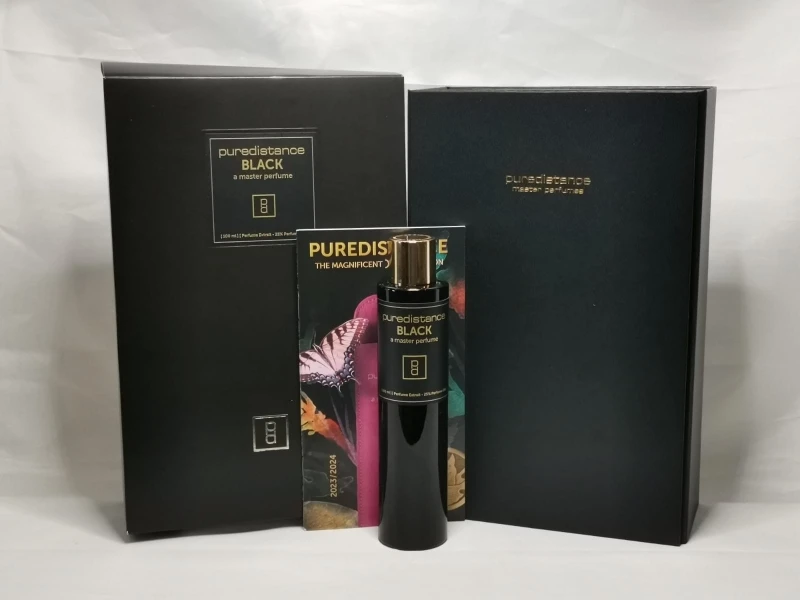 PUREDISTANCE Black